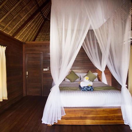 Laguna Reef Huts Nusa Lembongan Exterior photo