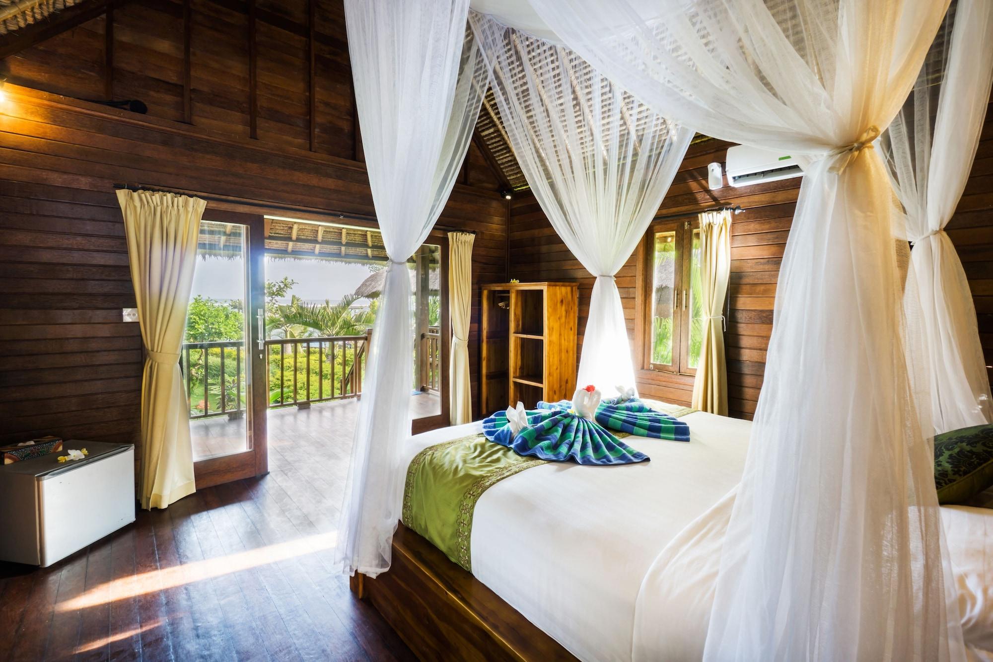Laguna Reef Huts Nusa Lembongan Exterior photo
